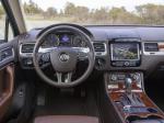 Volkswagen Touareg V6 TDi 2010 года (US)